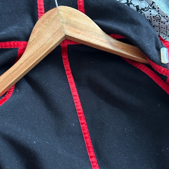 Beautiful Lululemon jacket - Picture 9 of 9